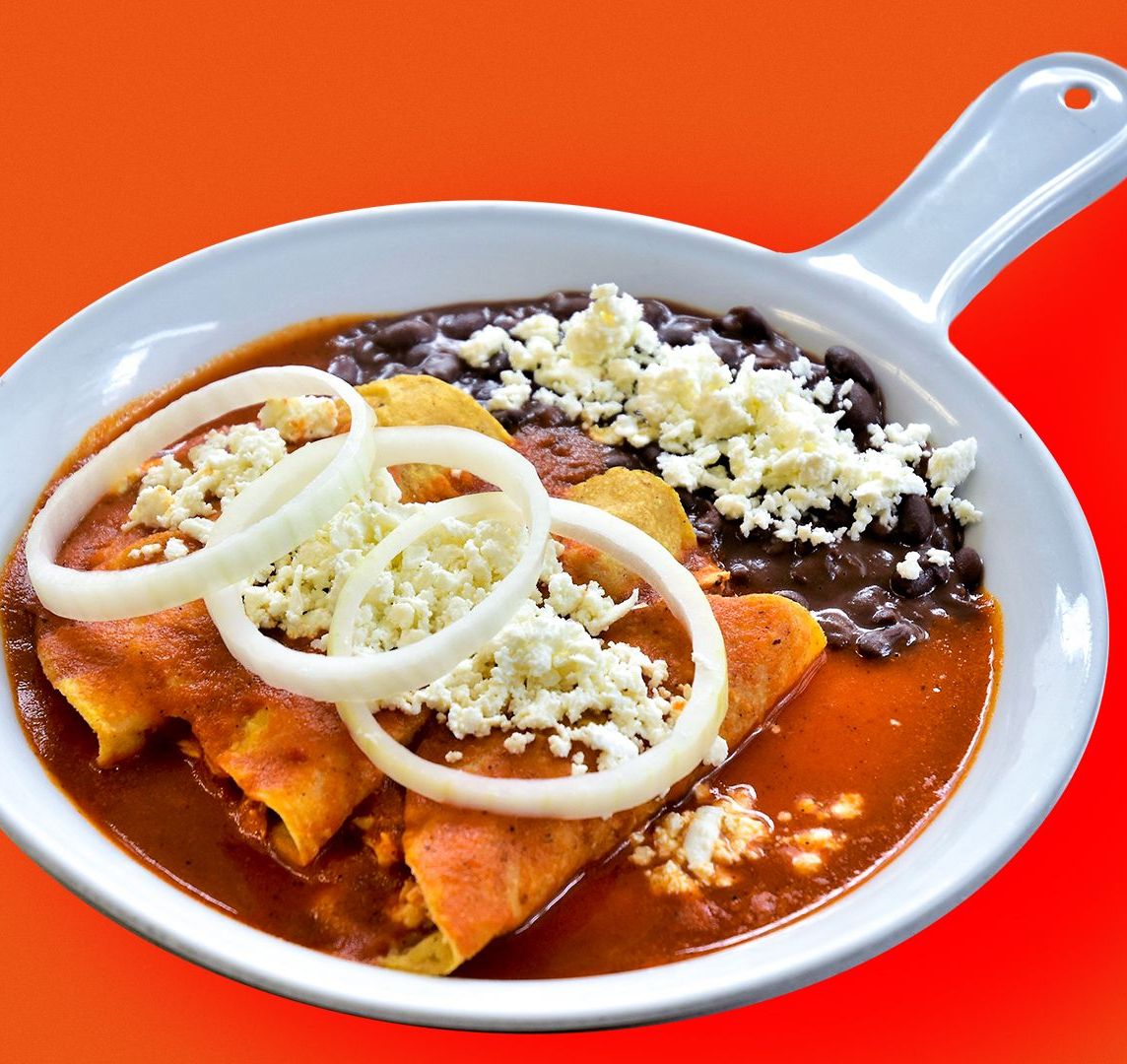 Enchiladas Rojas con Pollo