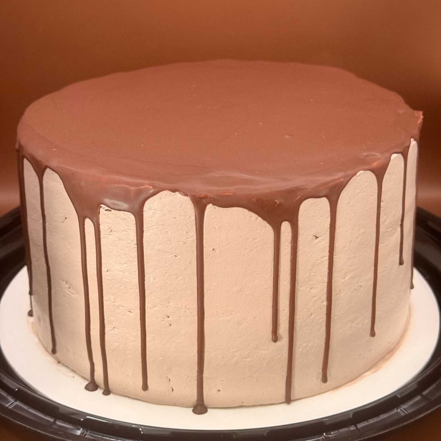 Pastel Completo Chocolate (16-20 Porciones Aprox)