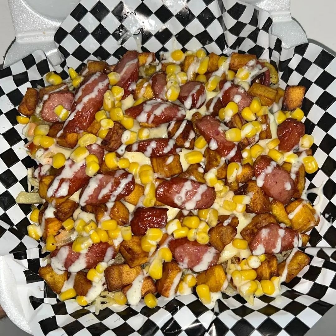 Salchipapa Kitty Monstruosa