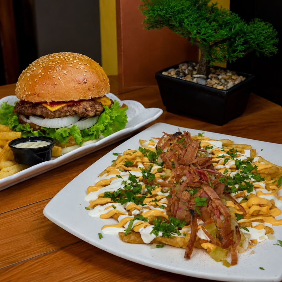 Papas Ranch + Burger Clasica