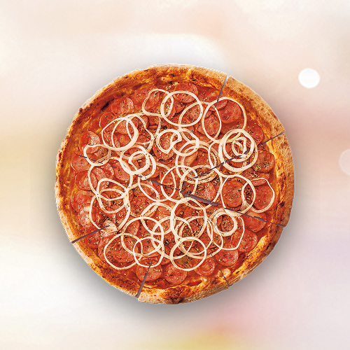 Calabresa, molho de tomate, cebola e orégano.