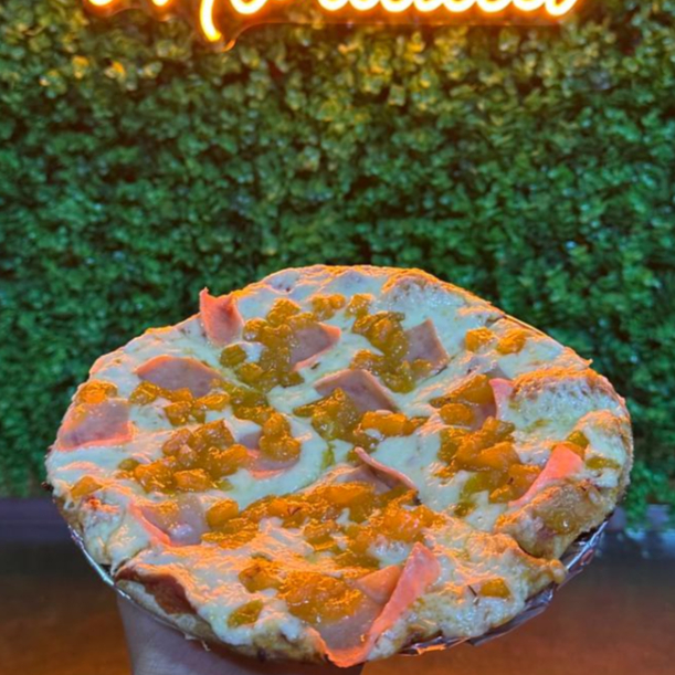 Pizza Hawaiana Pequeña 4 Porciones