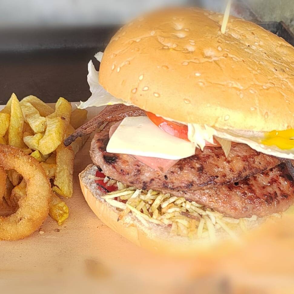 Hamburguesa Media Libra Doble Carne