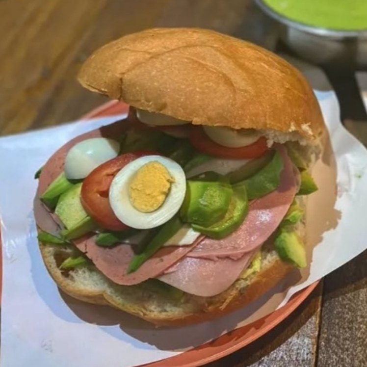 LONCHE ESPECIAL