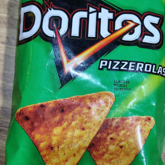 Doritos Pizzerolas