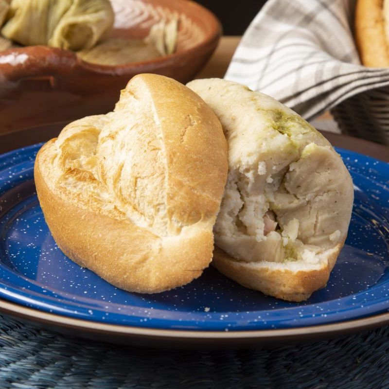 Guajolota Pollo En Salsa Verde