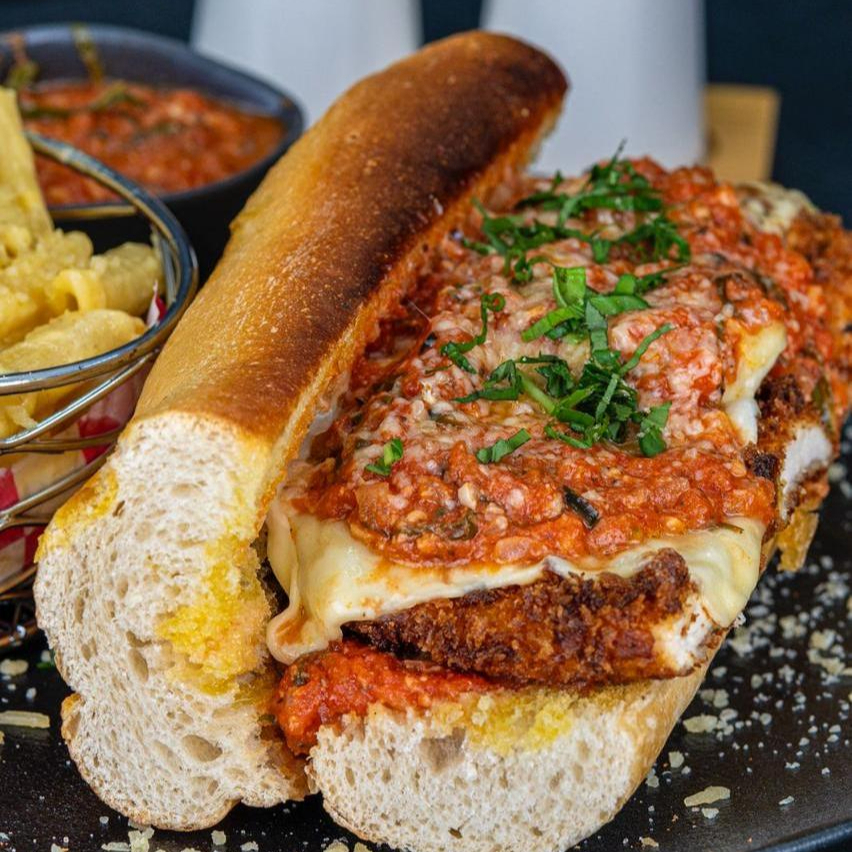 SANDWICH DE POLLO APANADO