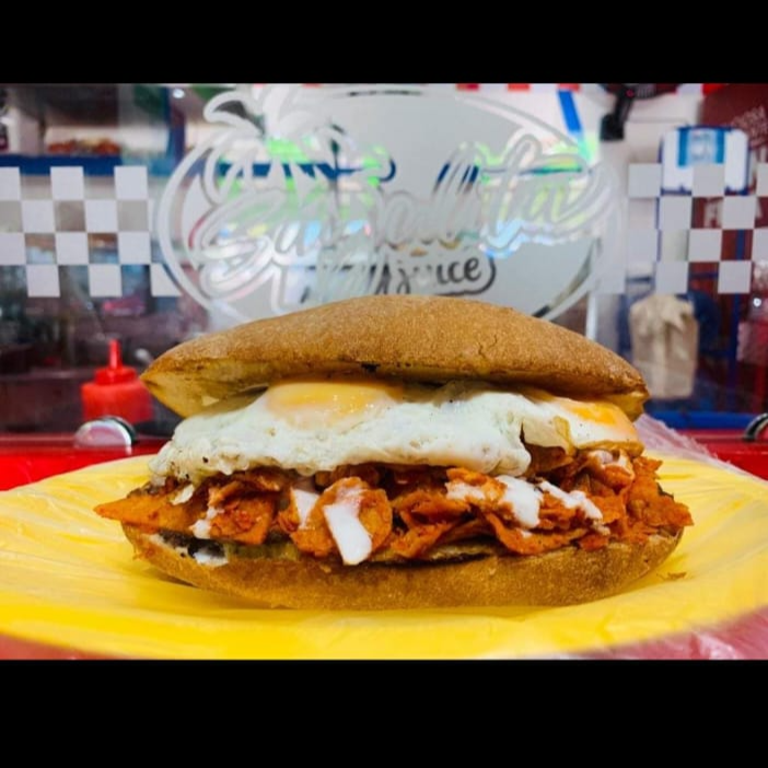 Torta de Huevo con Salchicha