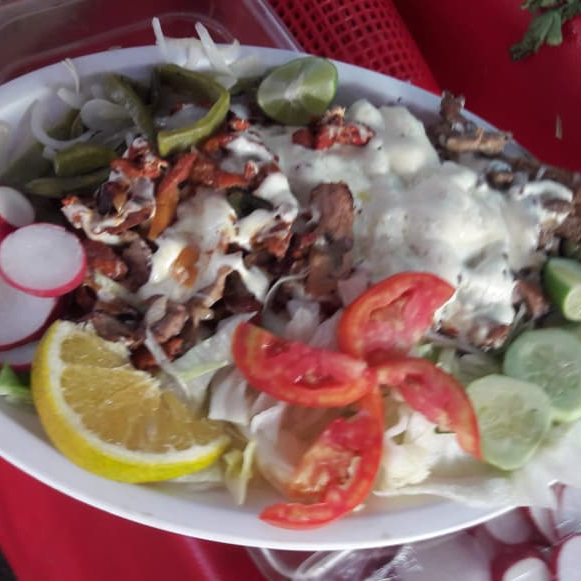 Alambre con Queso de Res