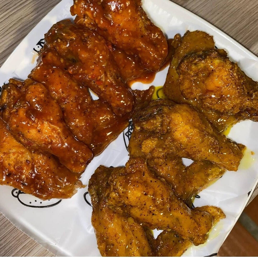 24 Piezas de Alitas mas papas