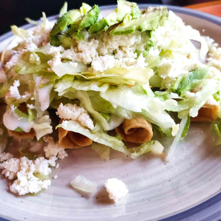 FLAUTAS DE POLLO