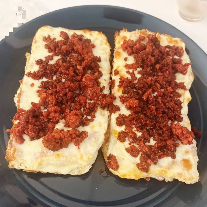Molletes Longaniza