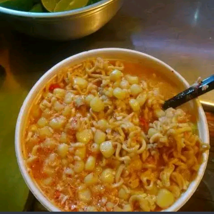 MARUCHAN CON ELOTE