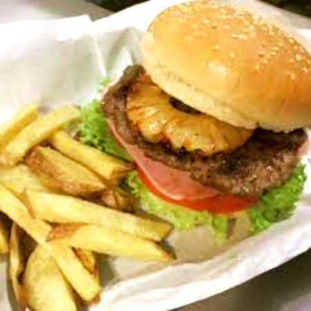 Burger Hawaiana con Papas