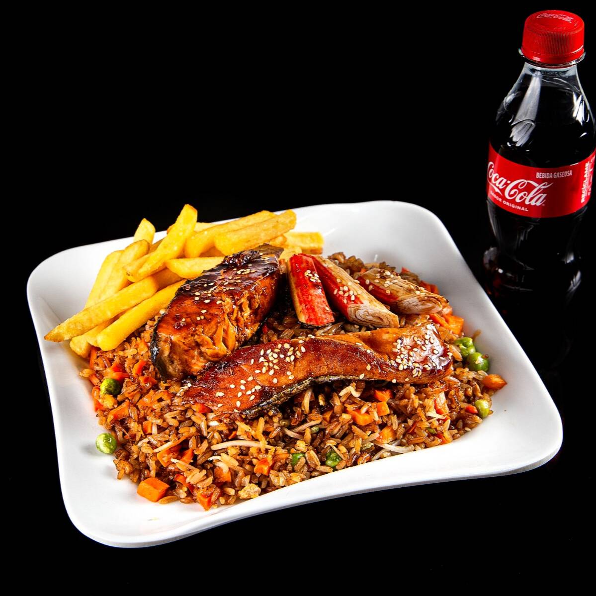 Combo Oriental Familiar con Salmon (2 Personas)
