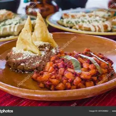 Papas con Chorizo Huevo y Frijoles