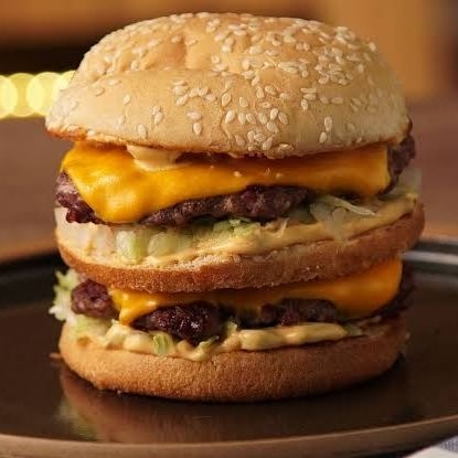 Hamburguesa triple carné 😋🍔