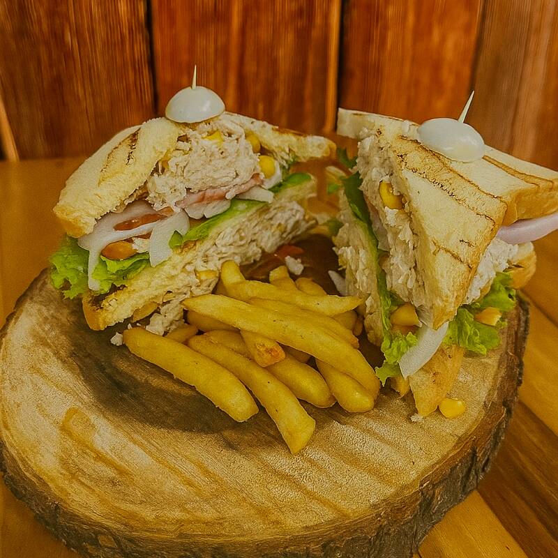 Combo Sandwich de Pollo