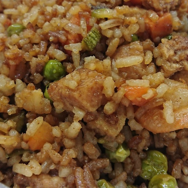 Arroz Yakimeshi Mixto