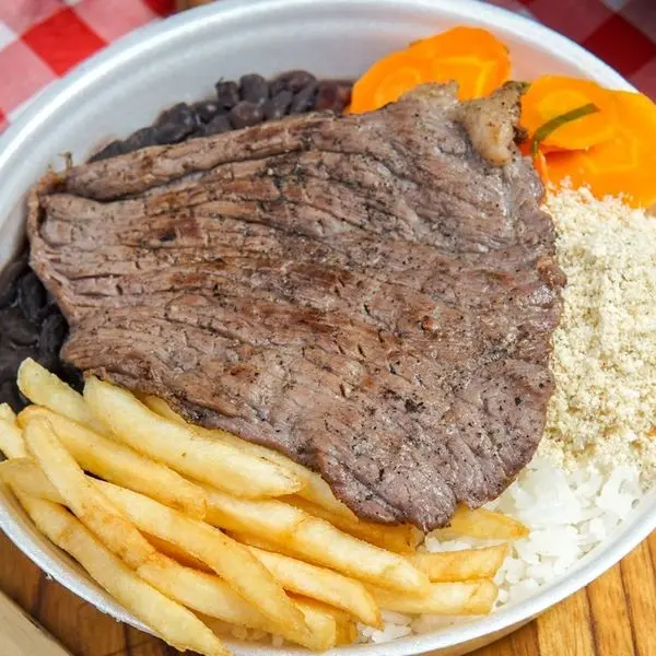 Bife grelhado, arroz, feijão, refogado do dia, farofa (escolha: fritas ou purê)