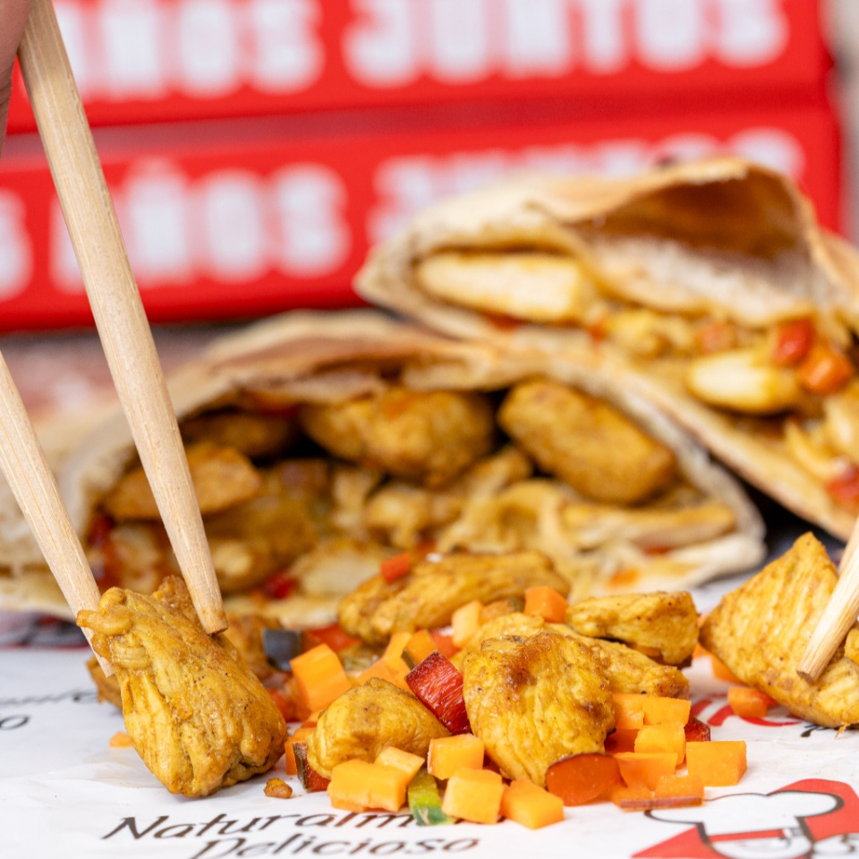 PANZAROTTI AL CURRY + Gaseosa Pet 400 Ml