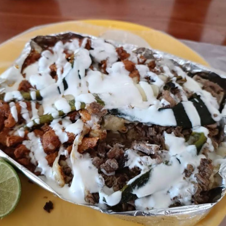 Papa rellena combinada (asada y pastor)