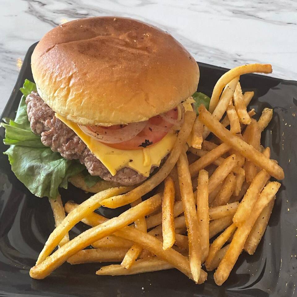 HAMBURGUESA CLÁSICA