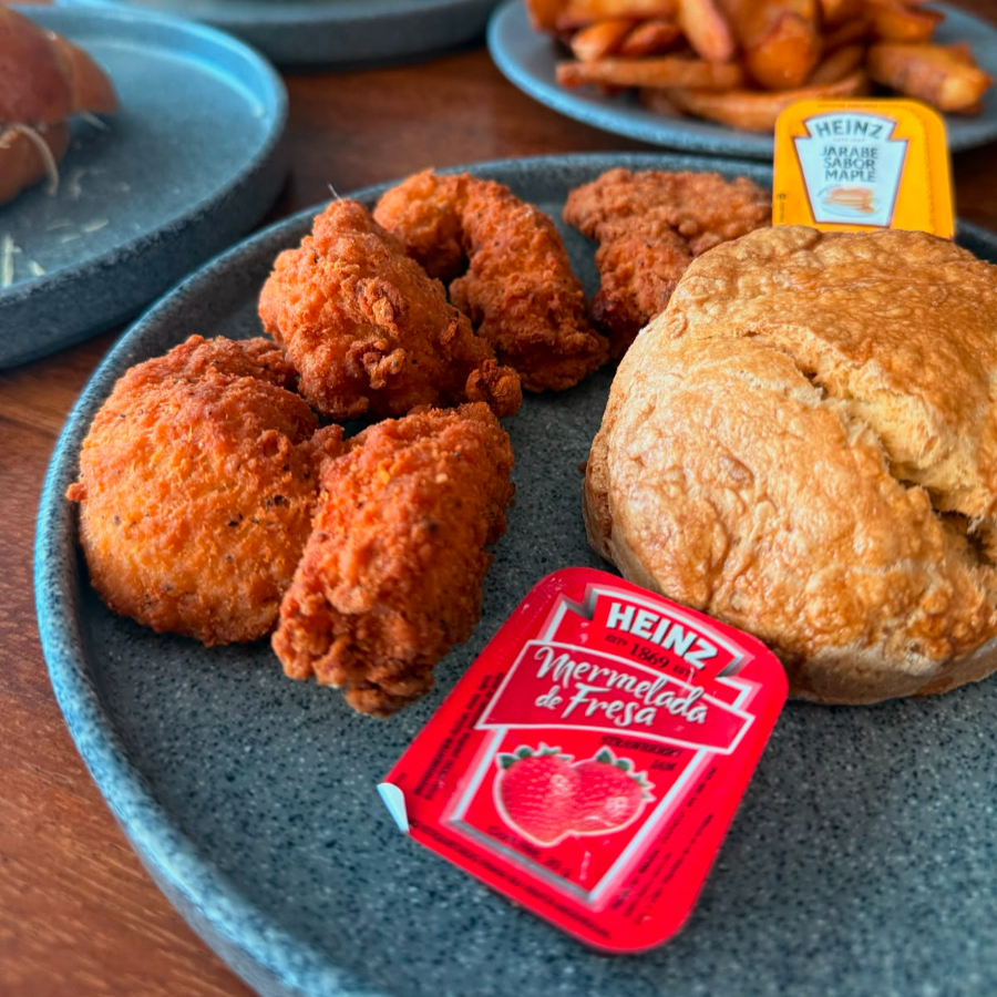 Biscuit & Chiken