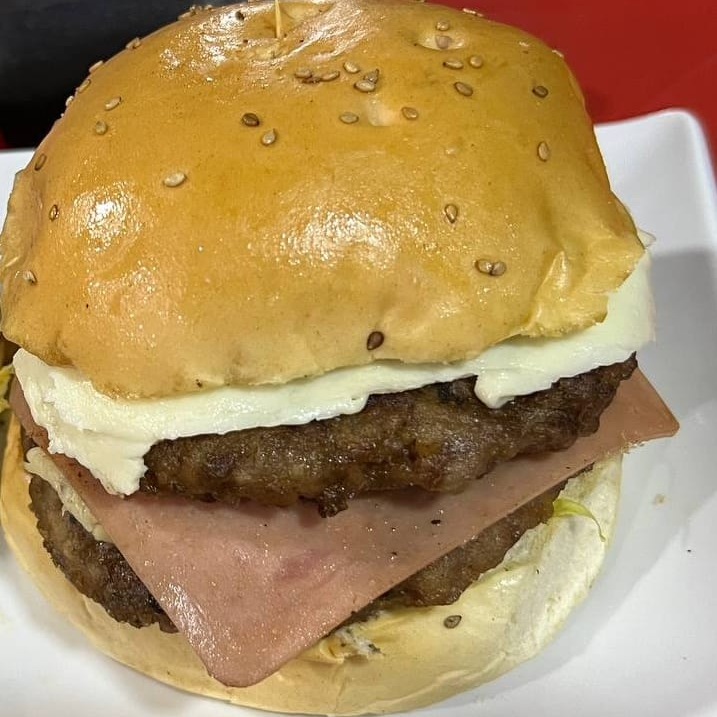 Burger Doble Carnes & Coca Cola 400 ml
