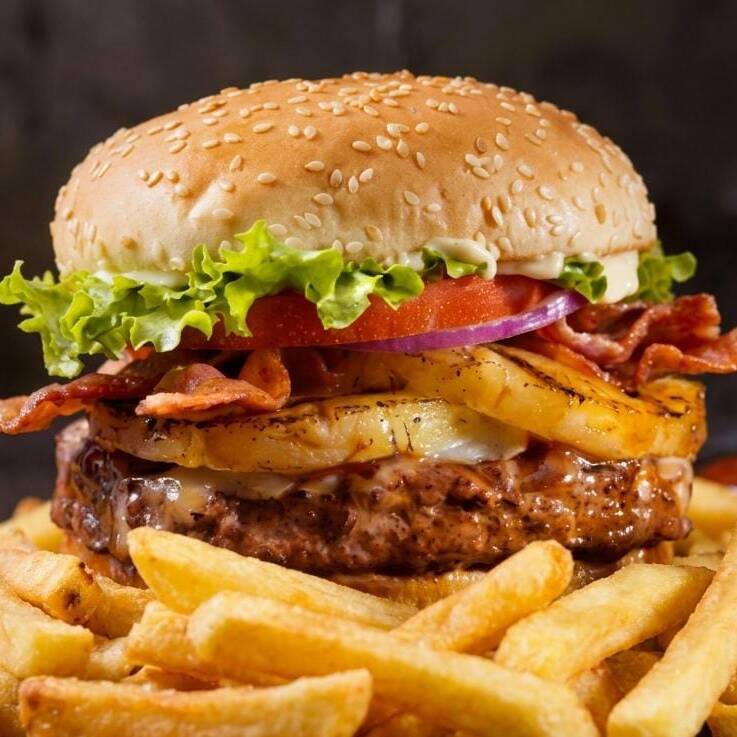 Hamburguesa Hawaiana Con Papas