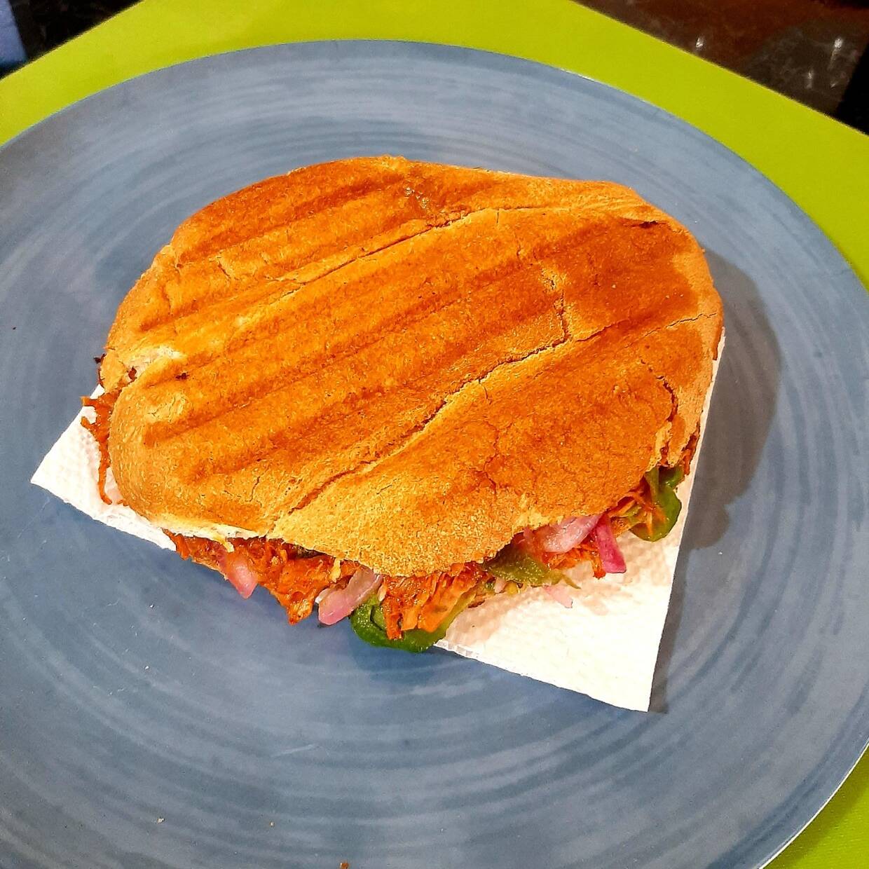 Torta Telera de Cochinita Pibil