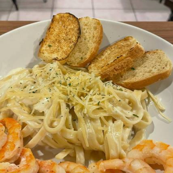 Fettuccine Alfredo