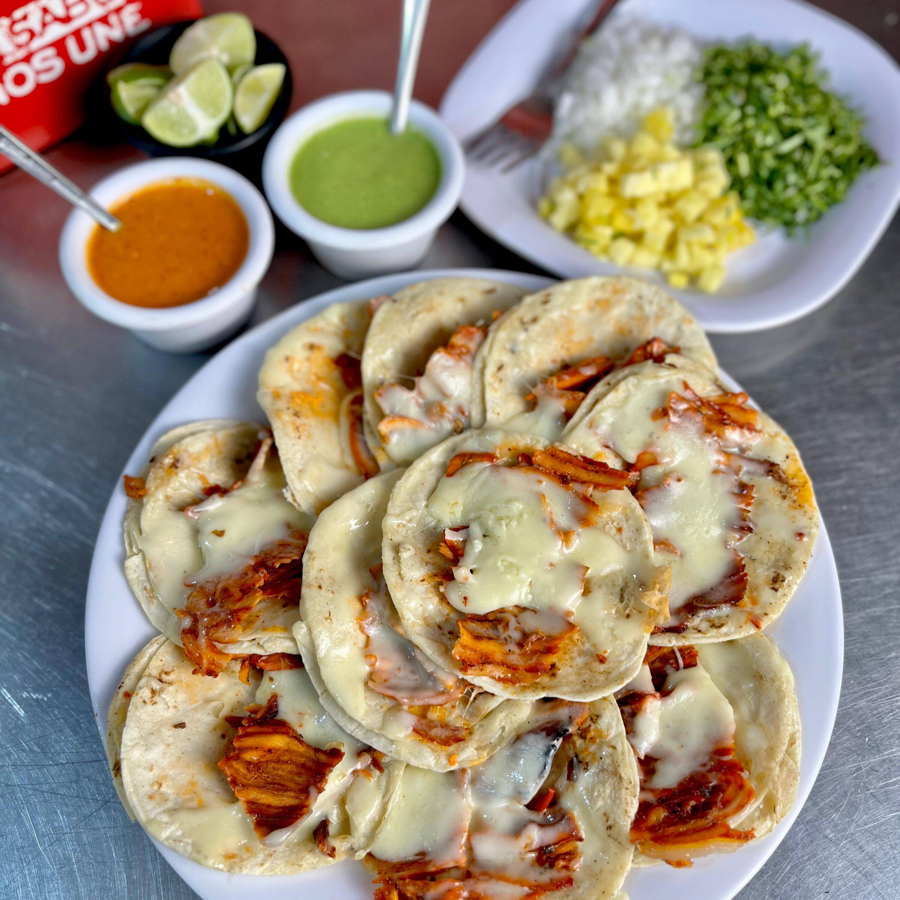 Pastor con Queso