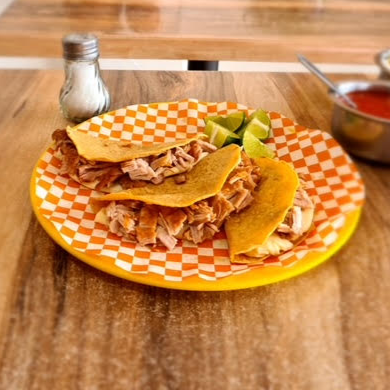 Quesadillas Con Maciza