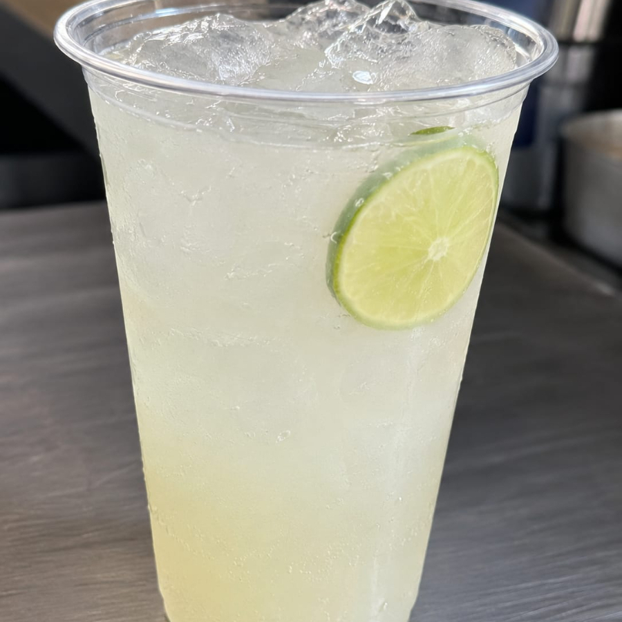 Agua de Lima de 1lt