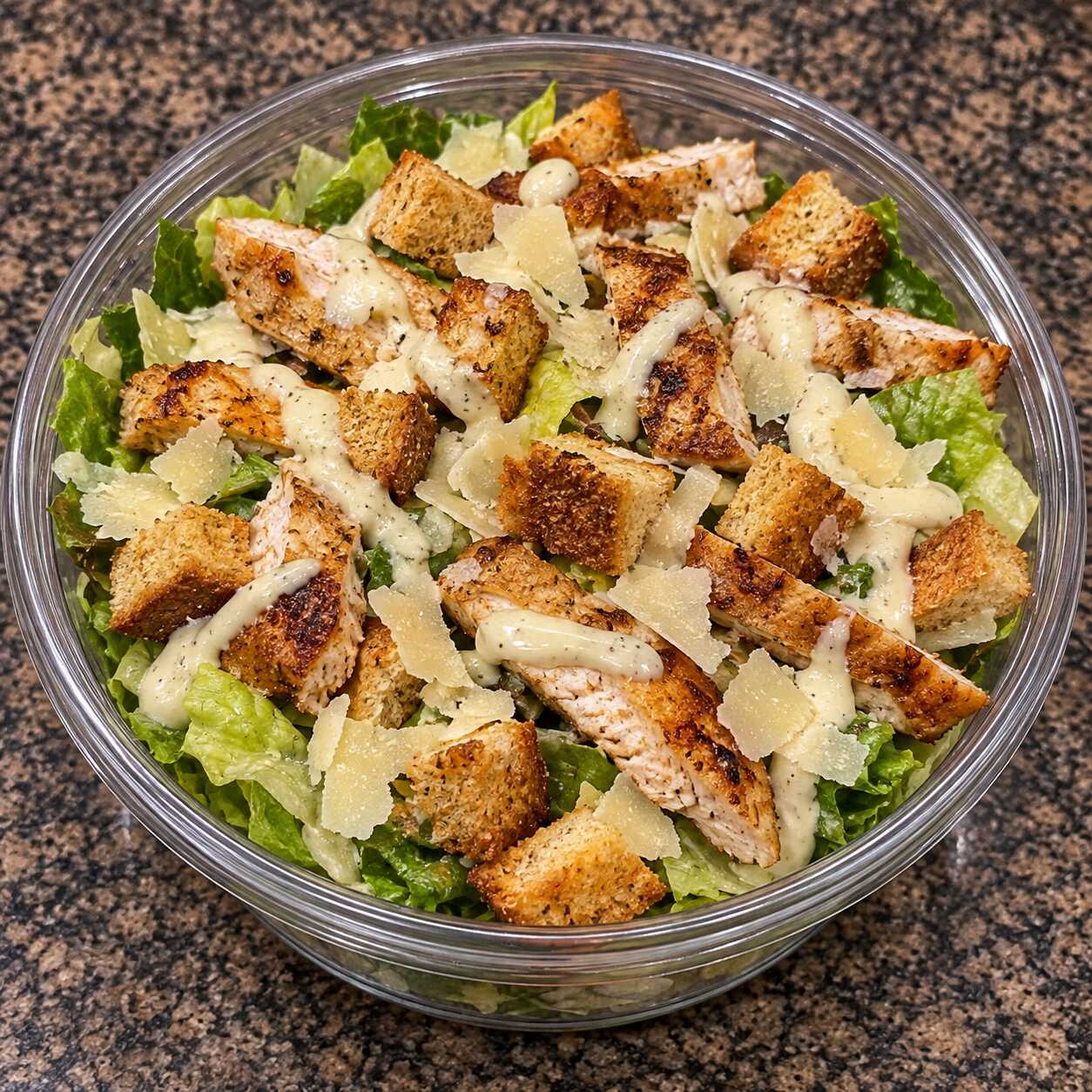 Comece a semana com uma opção leve e cheia de sabor! Aproveite 2 deliciosas Saladas Caesar, frescas e caprichadas, acompanhadas de 2 refrigerantes de 200ml bem gelados. Uma combinação completa para deixar sua segunda-feira ainda mais gostosa!