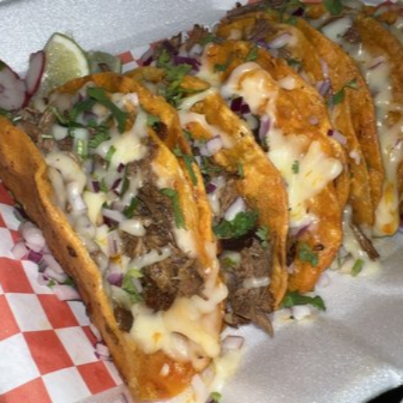 Taco de birria con queso