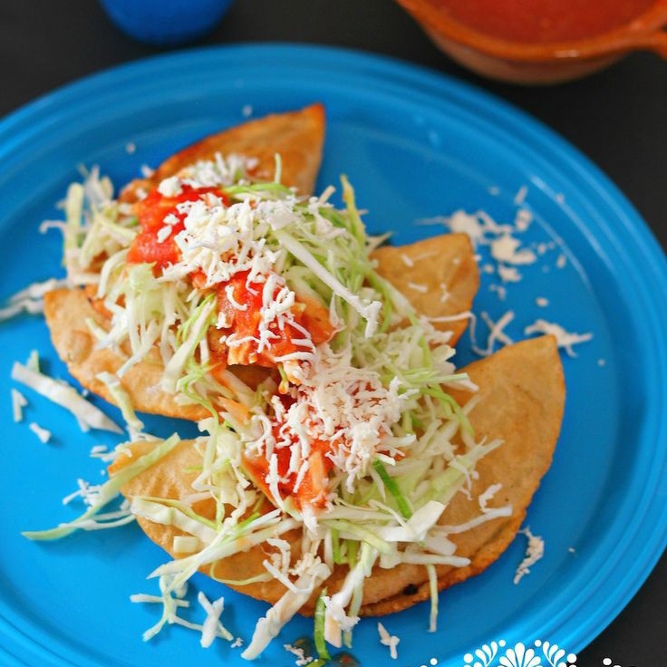 EMPANADAS DE MAIZ DE PICADILLO