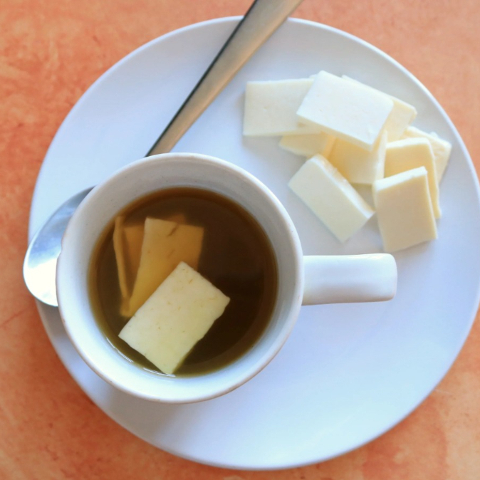 Aguapanela con Queso