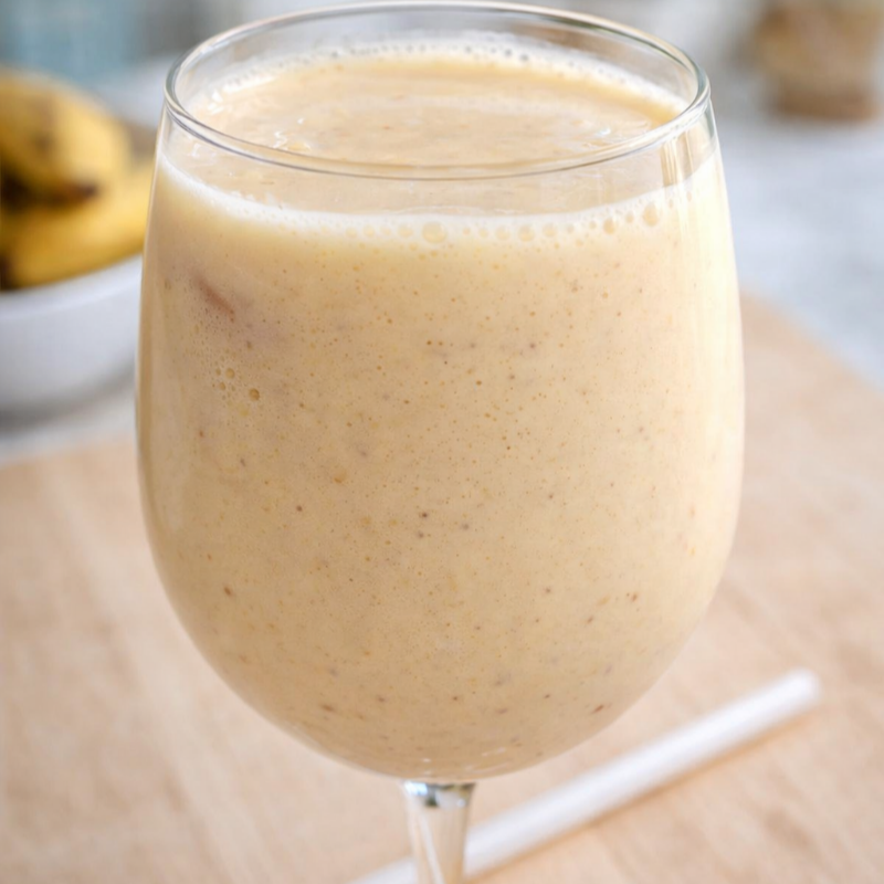 Cremosa e bem gelada, feita com maracujá natural, bastante leite condensado e vodka na medida certa. Sabor equilibrado, doce e marcante, perfeita para acompanhar seus momentos especiais.