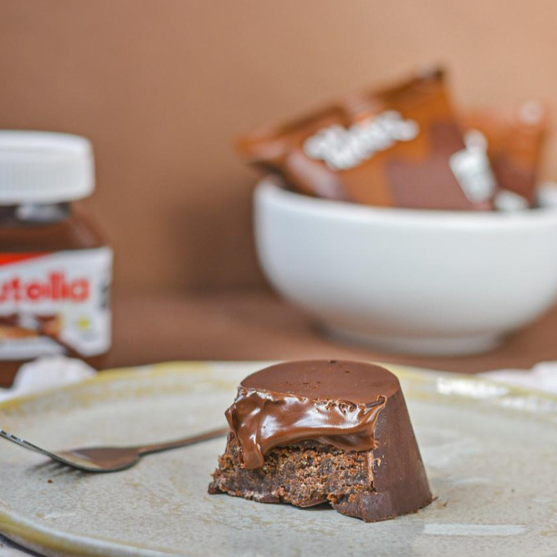 75g do sensacional brownie de chocolate com recheio de creme de avelã e coberto com uma fina camada de chocolate meio amargo.