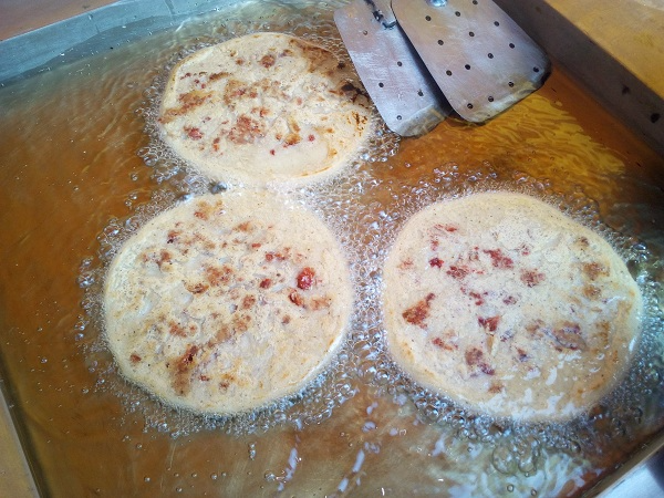 Gordita Frita de Chicharrón Prensado Pza.