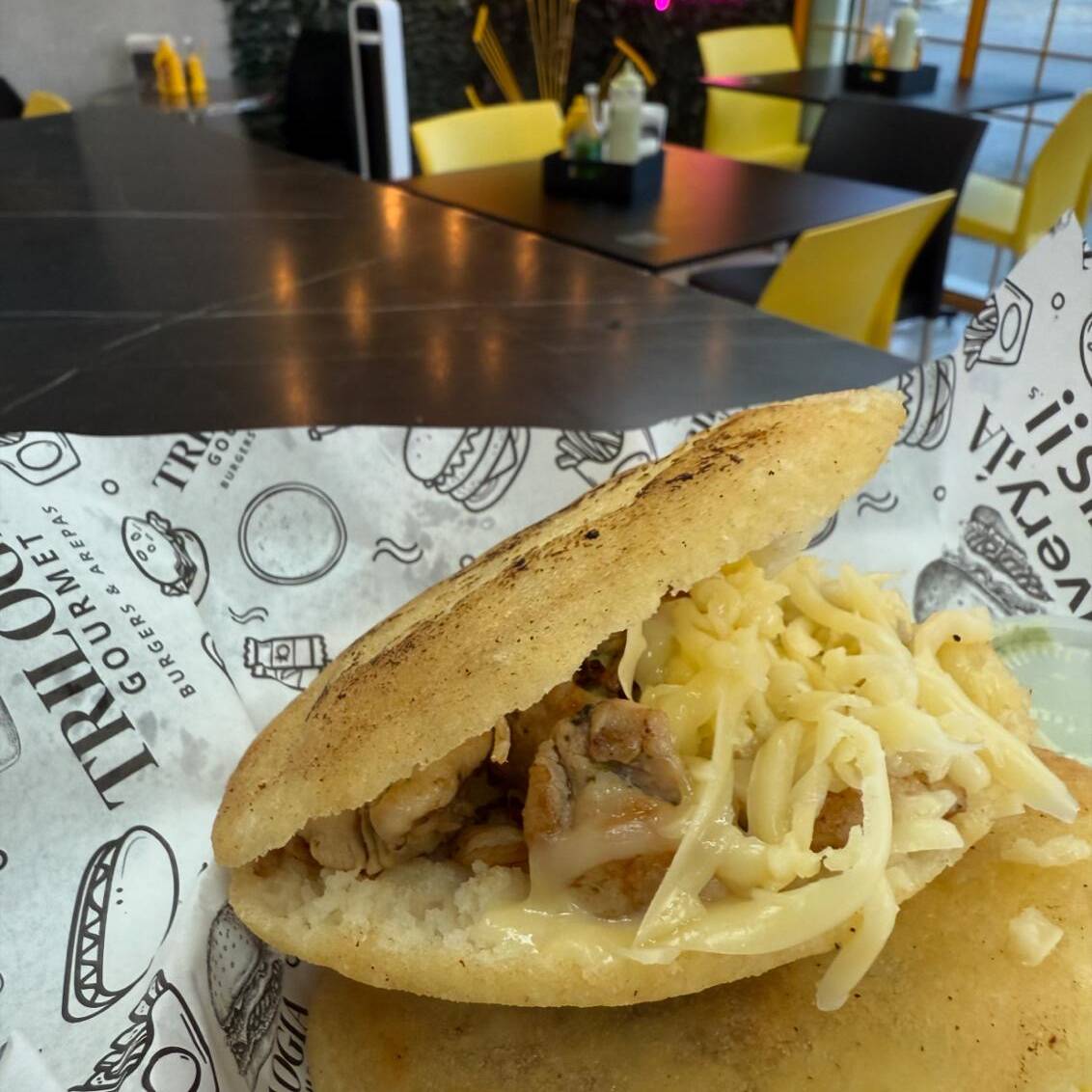 Arepa de Pollo