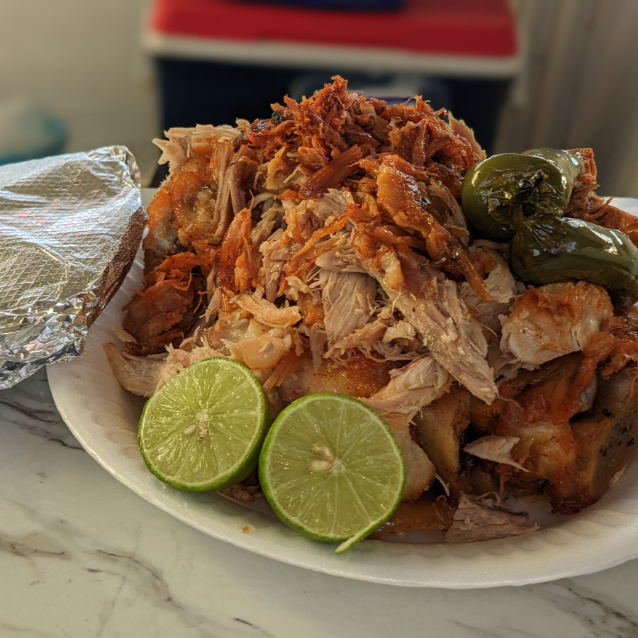Chamorro Picado con Cuero
