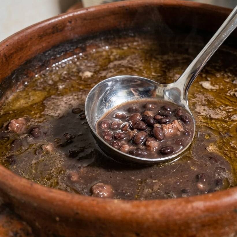 Frijoles Negros de Olla