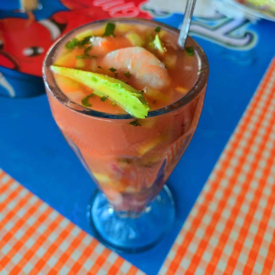 COCTEL DE CAMARON MEDIANO