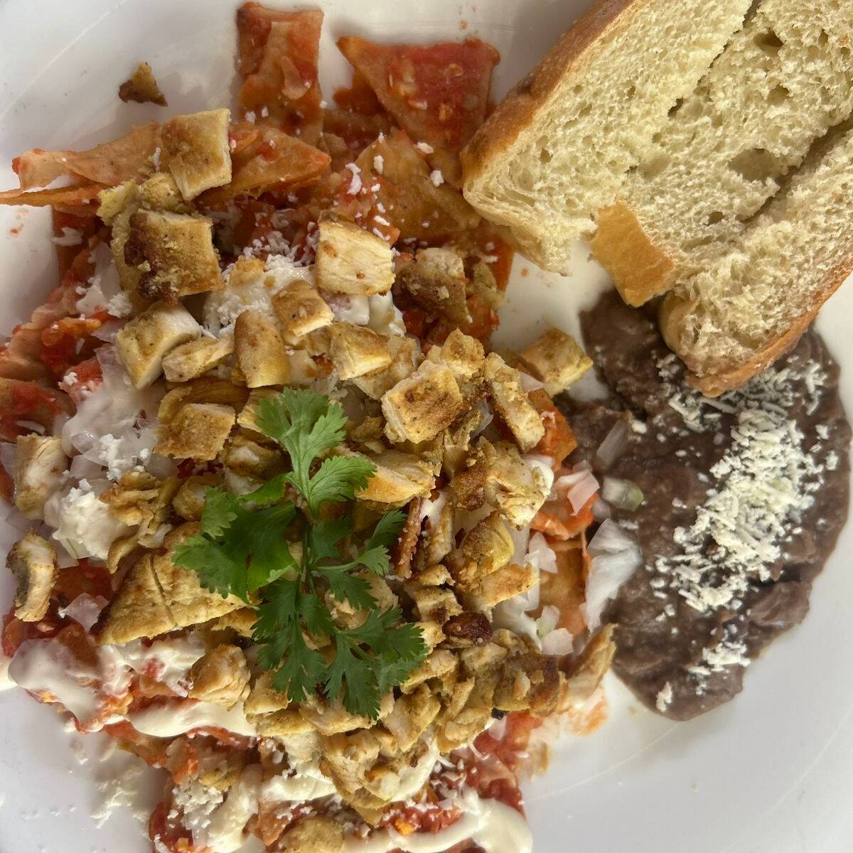 Chilaquiles Con Pollo