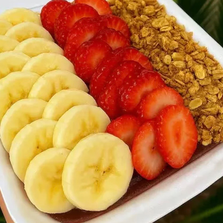 açaí delicioso e refrescante com + 3 acompanhamentos grátis!