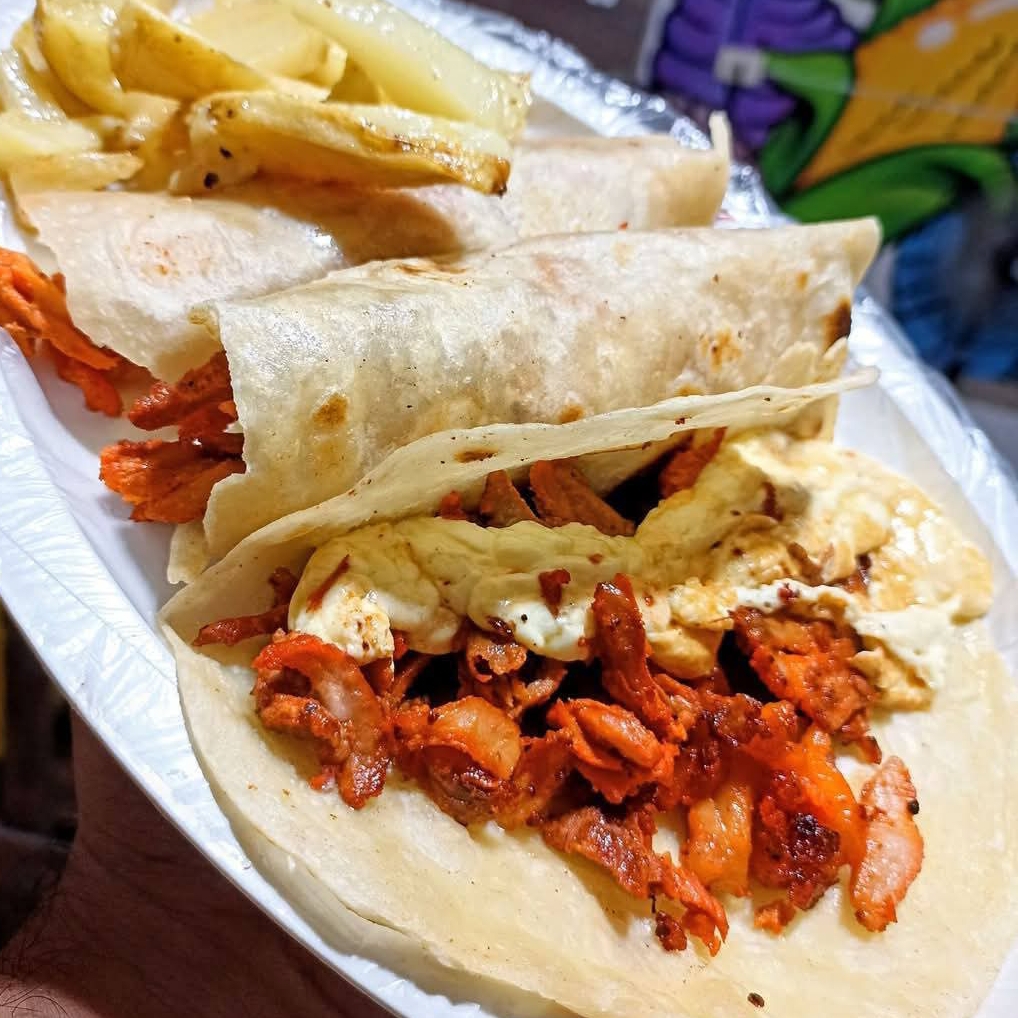 Taco de Harina Trompo con Queso