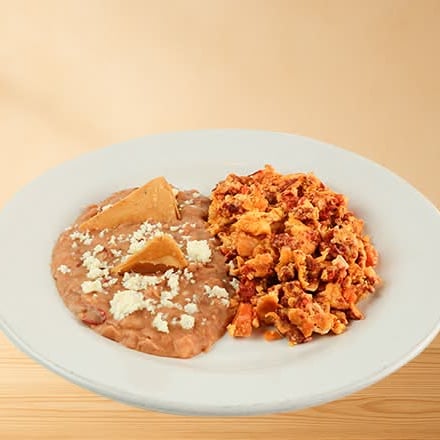 Huevos Revueltos con Chorizo y Papas